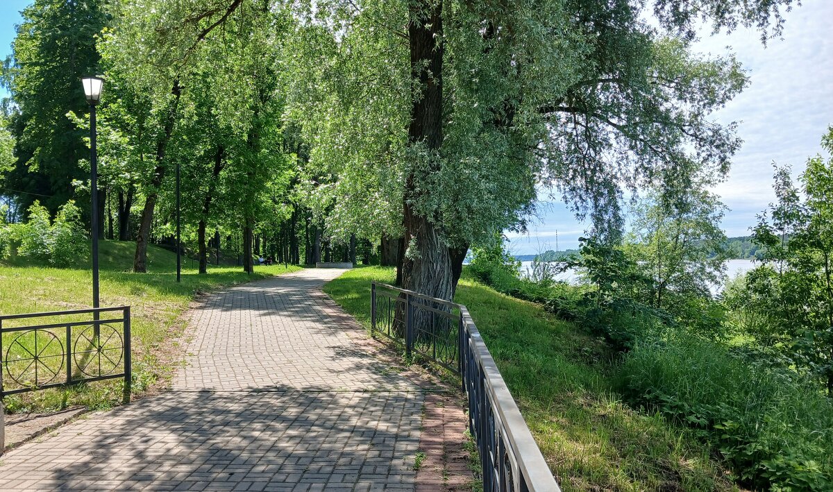 Кировск. Петровский сквер - Наталья Герасимова