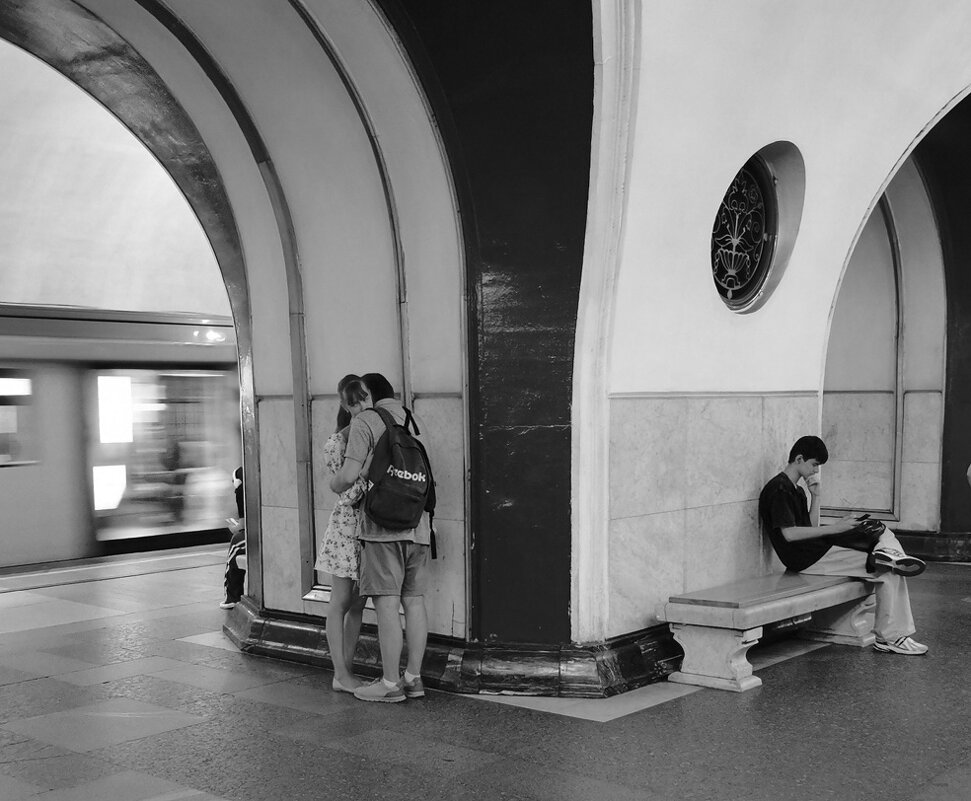 Из жизни метро. - Любимова Ольга Из жизни метро. - Любимова Ольга