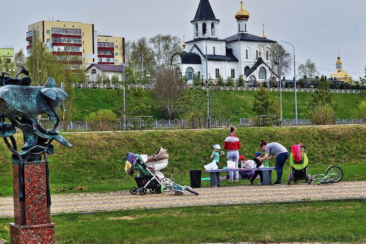 Июнь,.Отдых в прибрежном парке! - Владимир 