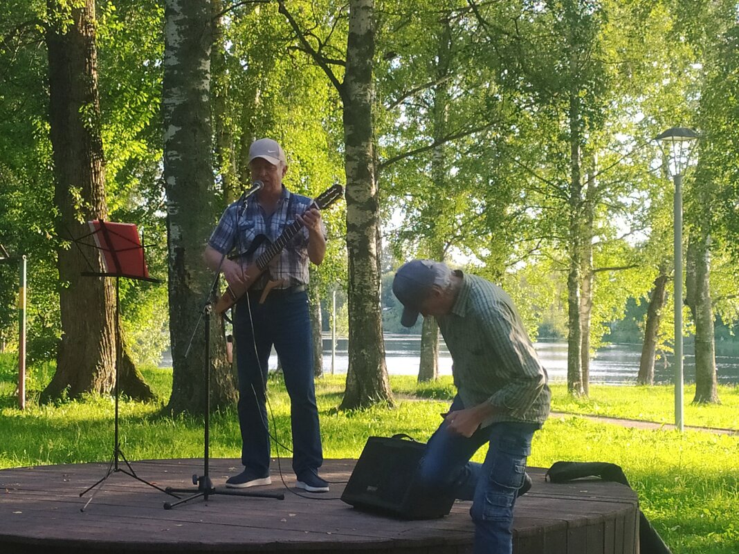 Уличные выступления - Сергей Кочнев