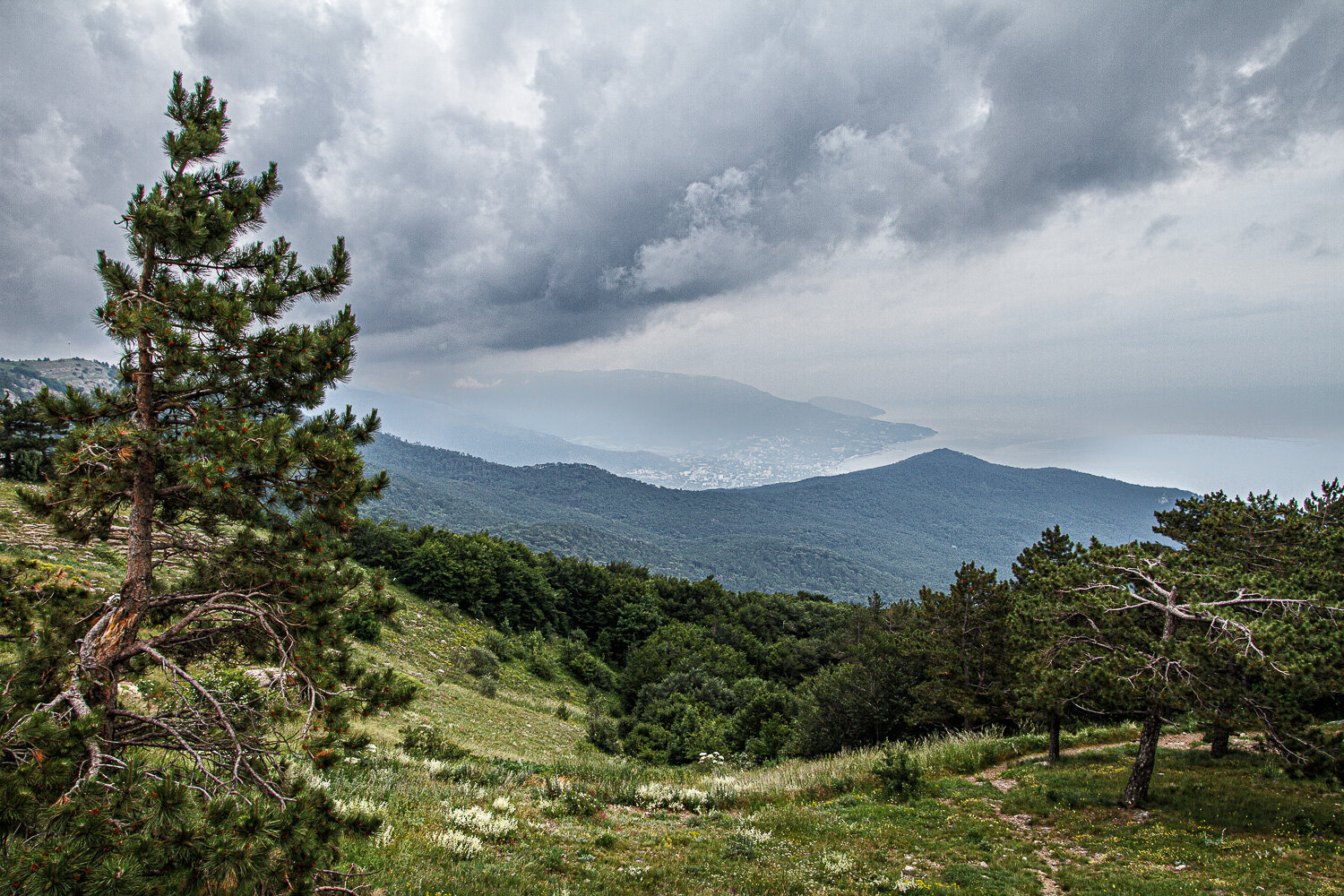 Крымский пейзаж :: Георгий Кулаковский Крымский пейзаж :: Георгий Кулаковский