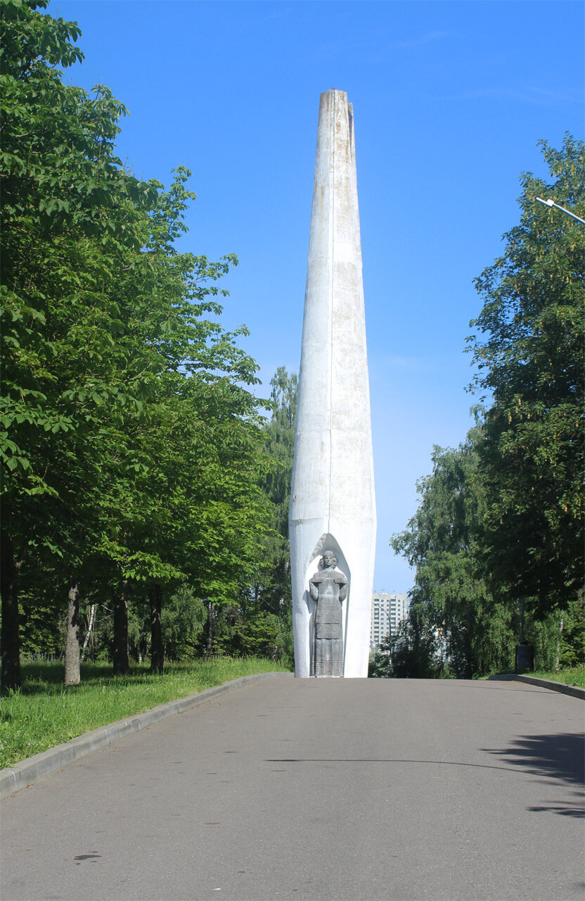 Памятник 850 лет Гродно :: Любовь *** Памятник 850 лет Гродно :: Любовь ***