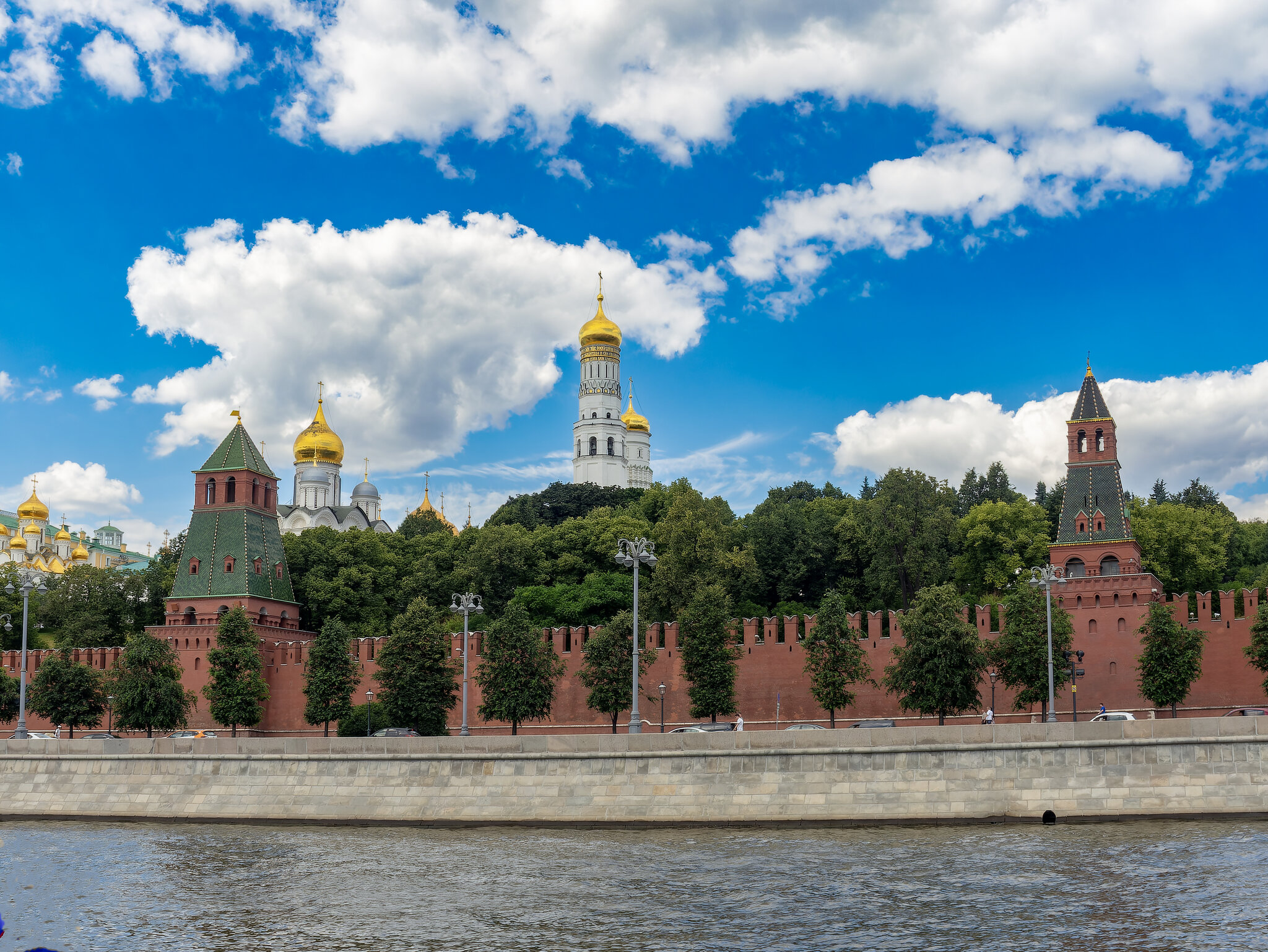 Москва. Набережная. Кремль :: Денис Полушин Москва. Набережная. Кремль :: Денис Полушин