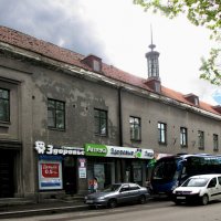 Дом со шприцем :: Александр Ильчевский 