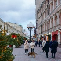 Новогоднее убранство на Старом Арбате :: Ольга 