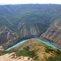 Глубокое ущелье :: Владимир Соколов (svladmir)