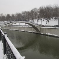 Таможенный мост в Москве  через  Яузу. :: Ольга Довженко