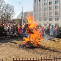 *** :: Роланд Дубровский