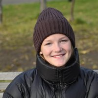 Уличный портрет. :: Андрей В.