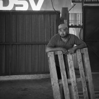 Узбек по имени Мирджалол   /серия "Промзона"/ :: Владимир Носов