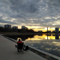 Вариации на тему одного с позолотой вечера на городском пруду. Не проезжать же было мимо :: Андрей Лукьянов Вариации на тему одного с позолотой вечера на городском пруду. Не проезжать же было мимо :: Андрей Лукьянов