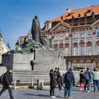 Памятник Яну Гусу :: Sergey Grim