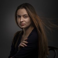 портрет молодой девушки :: alexzonder 