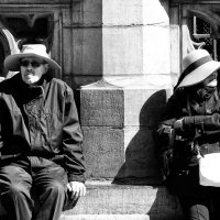 Шляпки поссорились... :: Elena Ророva