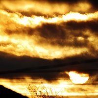 Угрожающий закат. :: Восковых Анна Васильевна Угрожающий закат. :: Восковых Анна Васильевна