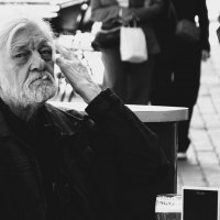 -Мадам, минутку...я поправлю причёску..) :: Elena Ророva