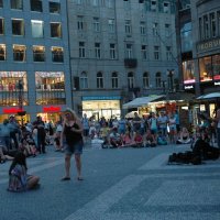 Субботний вечер на Вацлавской площади :: Alexandra Sakharova