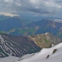 ПРОГУЛКА НА БОЛЬШОЙ ЧИМГАН - 2, с вершины :: Виктор Осипчук