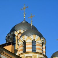 Купола храма Иоанна Кронштадского :: Александр Буянов