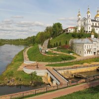 *** :: Роланд Дубровский