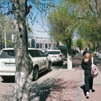 На улицах города :: Андрей Хлопонин