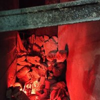 Дети в каменоломнях Керчи :: Татьяна Лютаева