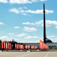 Парк Победы в Москве готовится к празднованию 80-летия Победы в Великой Отечественной войне. :: Татьяна Помогалова