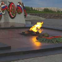 Вечный огонь в Мурманске :: Сергей Швечков