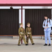 Чеканя шаг идут "бойцы!" :: Игорь Родионов