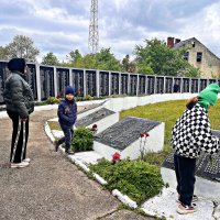 У мемориала в пос. Корнево. :: Валерия Комова