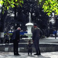 Смотри, дед! :: Юрий Гайворонскiий Смотри, дед! :: Юрий Гайворонскiий