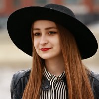 Уличный портрет :: Владимир59 