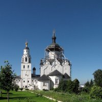 Никольская церковь и Успенский собор :: Александр Ильчевский 