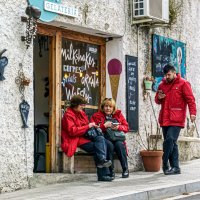 Посиделки между рейсами :: Eugene *