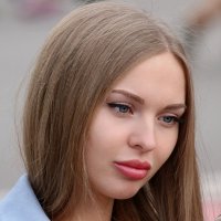 Уличный портрет :: Владимир59 