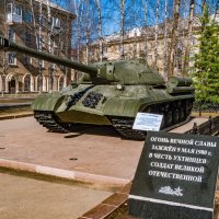 Танк ИС-3 в Ухте. Установлен к 80-летнему юбилею Великой Победы 9 мая 2025 :: Николай Зиновьев