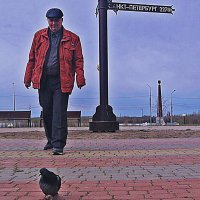 Май.. Я.возле указателя в церковном парке! :: Владимир 