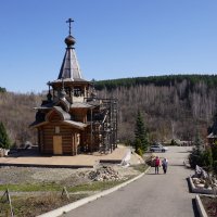 Церковный комплекс около шахты Зыряновская :: Наталия Григорьева