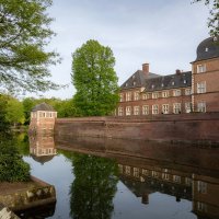 Вокруг замка... :: Николай Гирш