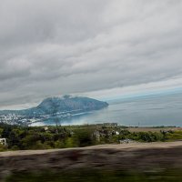 Проезжая мимо Аю-дага :: Юрий Яловенко Проезжая мимо Аю-дага :: Юрий Яловенко