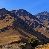 ПО ГОРАМ, осень. :: Виктор Осипчук