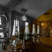 Мир зеркальных отражений (2) :: Игорь Викторов