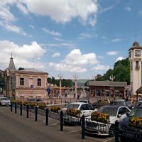 Вокзал и привокзальная площадь Кисловодска :: Galina Solovova