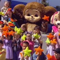 Детей с праздником :: Андрей Хлопонин