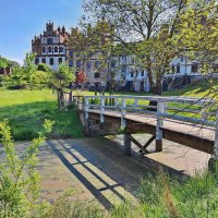 Что скрывается за парадным фасадом :: Андрей K. Что скрывается за парадным фасадом :: Андрей K.