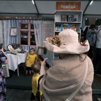 На книжном фестивале :: Сергей Золотавин