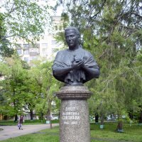 Памятник поэту Валентине Слядневой :: Gen 