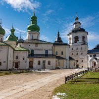 *** :: Дмитрий Лупандин