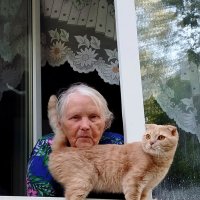Бабулечка в окне :: светлана льдокова