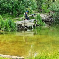 Сидит на речке рыболов.... :: Восковых Анна Васильевна Сидит на речке рыболов.... :: Восковых Анна Васильевна